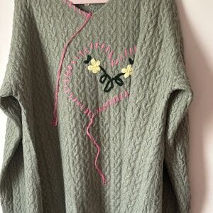 NWOT POL SZ M GRAY CABLE  SWEATER CABLE SUPER SOFT